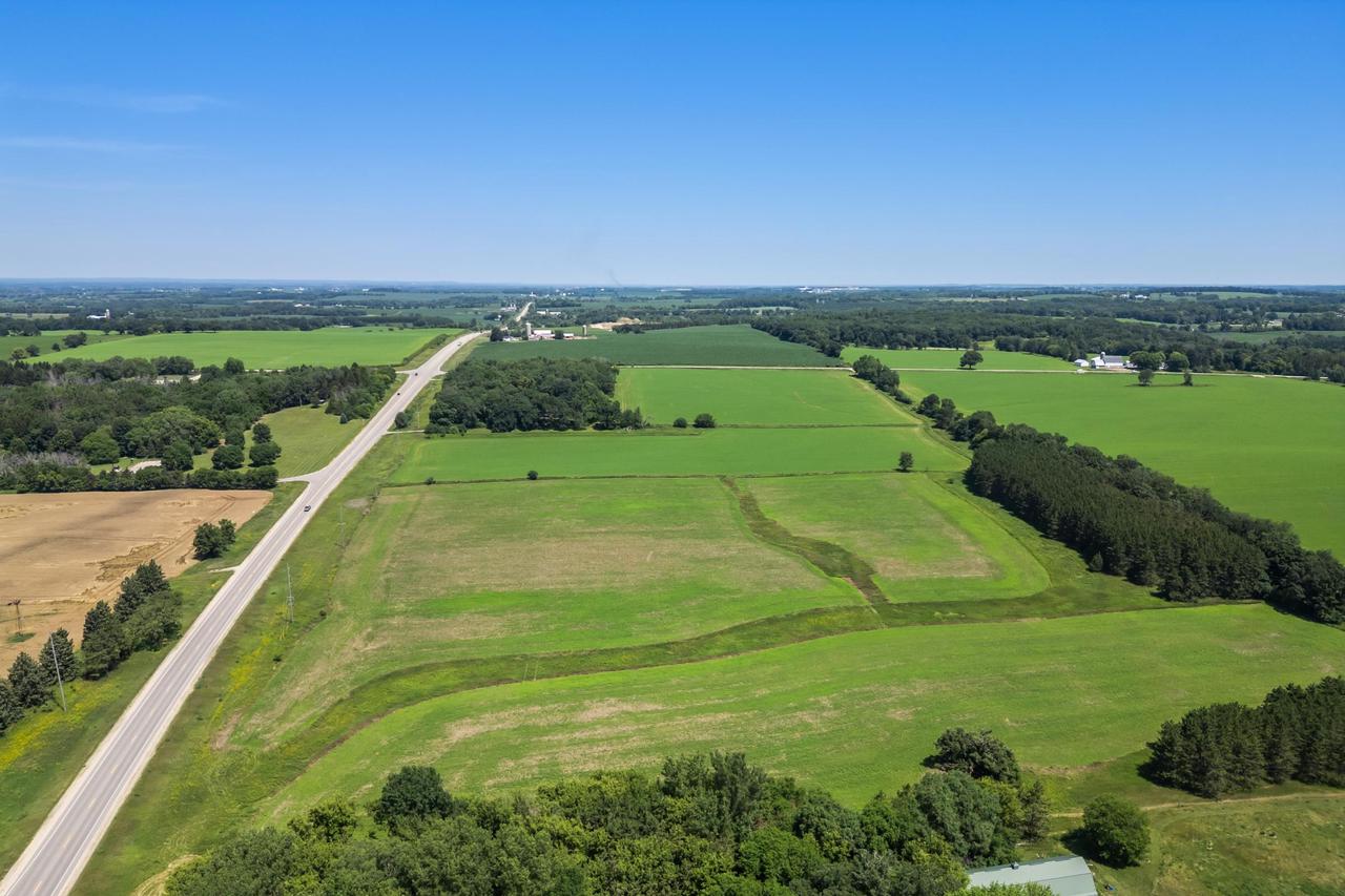28 Acres Hwy 49