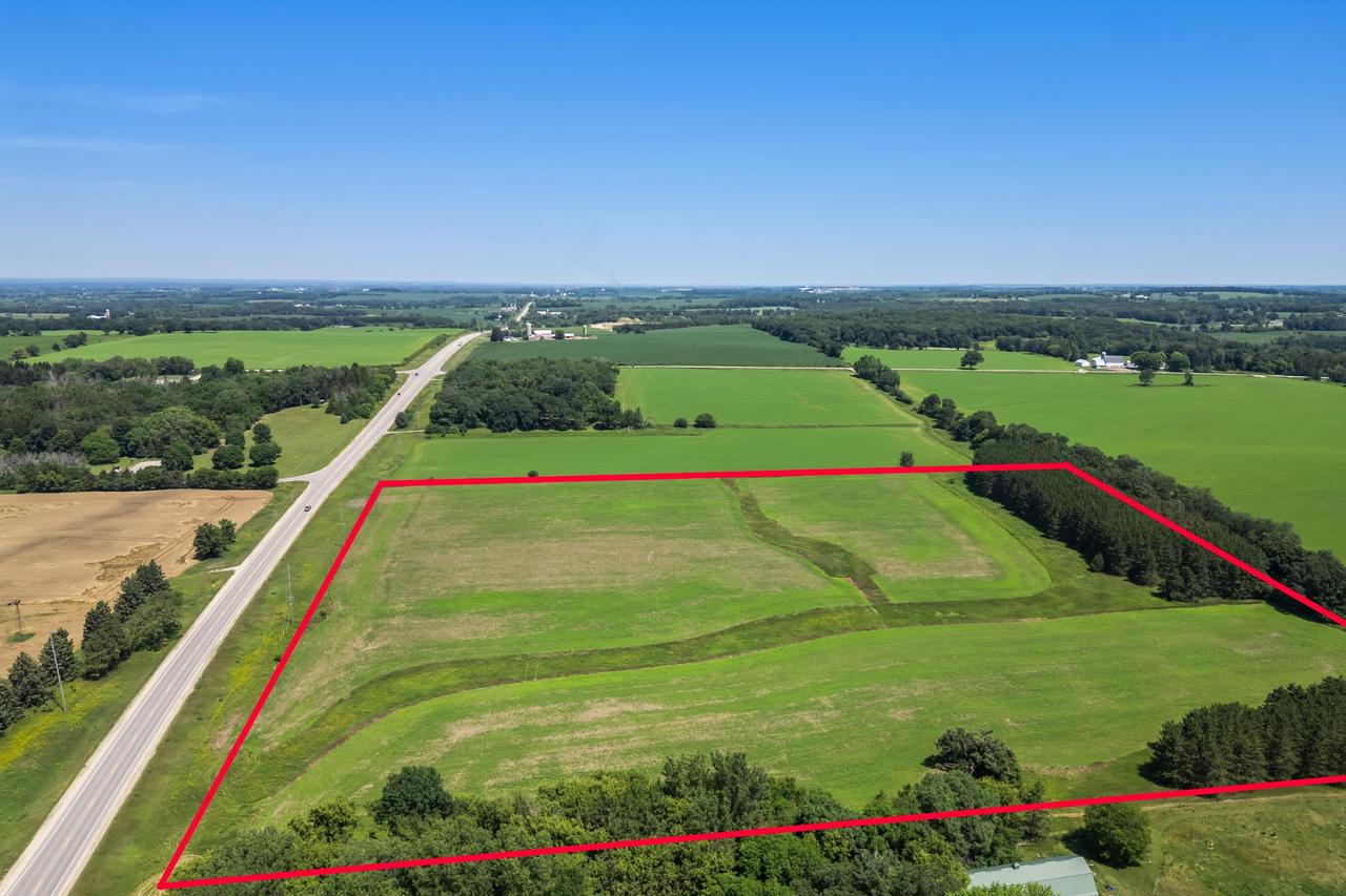 28 Acres Hwy 49