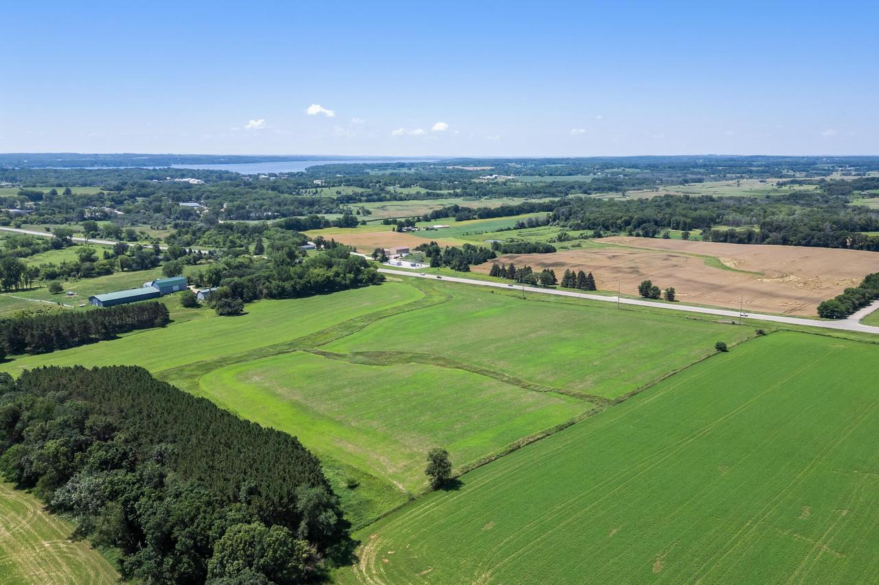 28 Acres Hwy 49