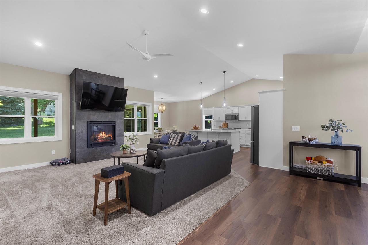 731 Chester Court 15