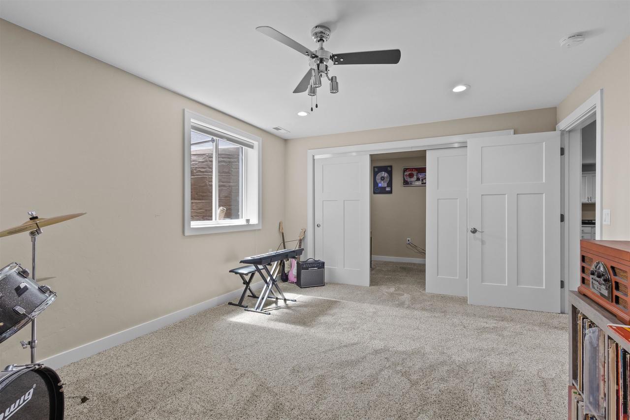 731 Chester Court 15