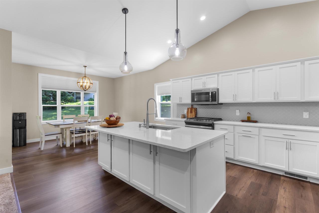 731 Chester Court 15