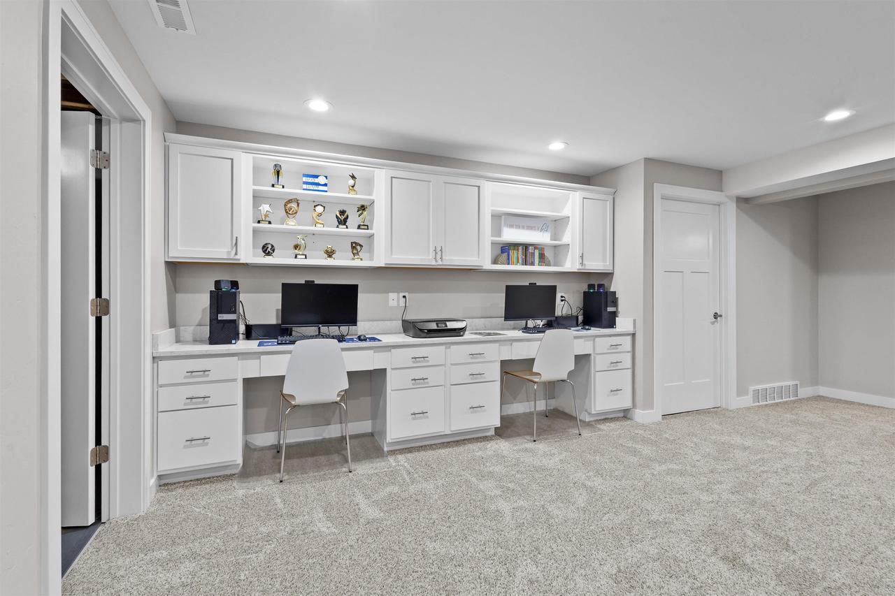 731 Chester Court 15