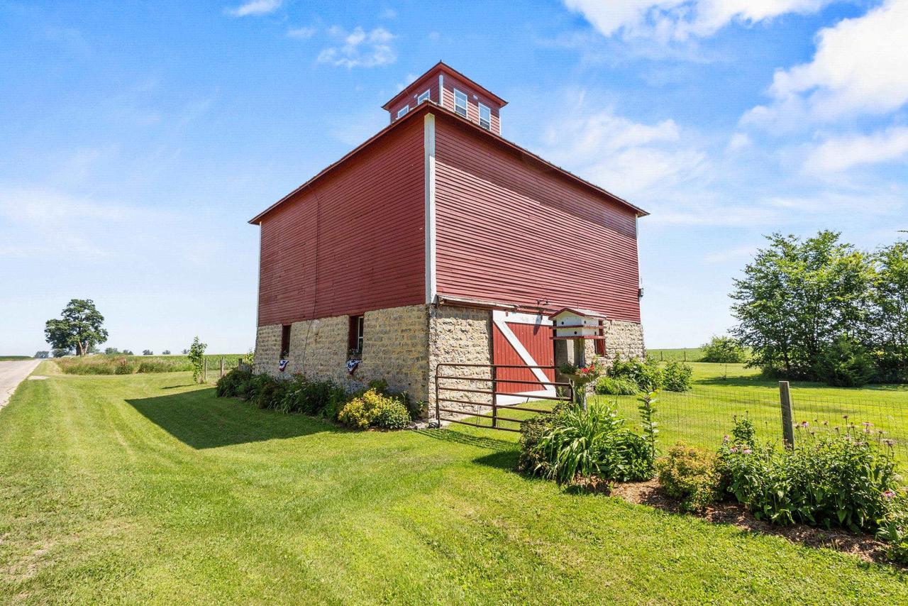 N4185 Prairie Road