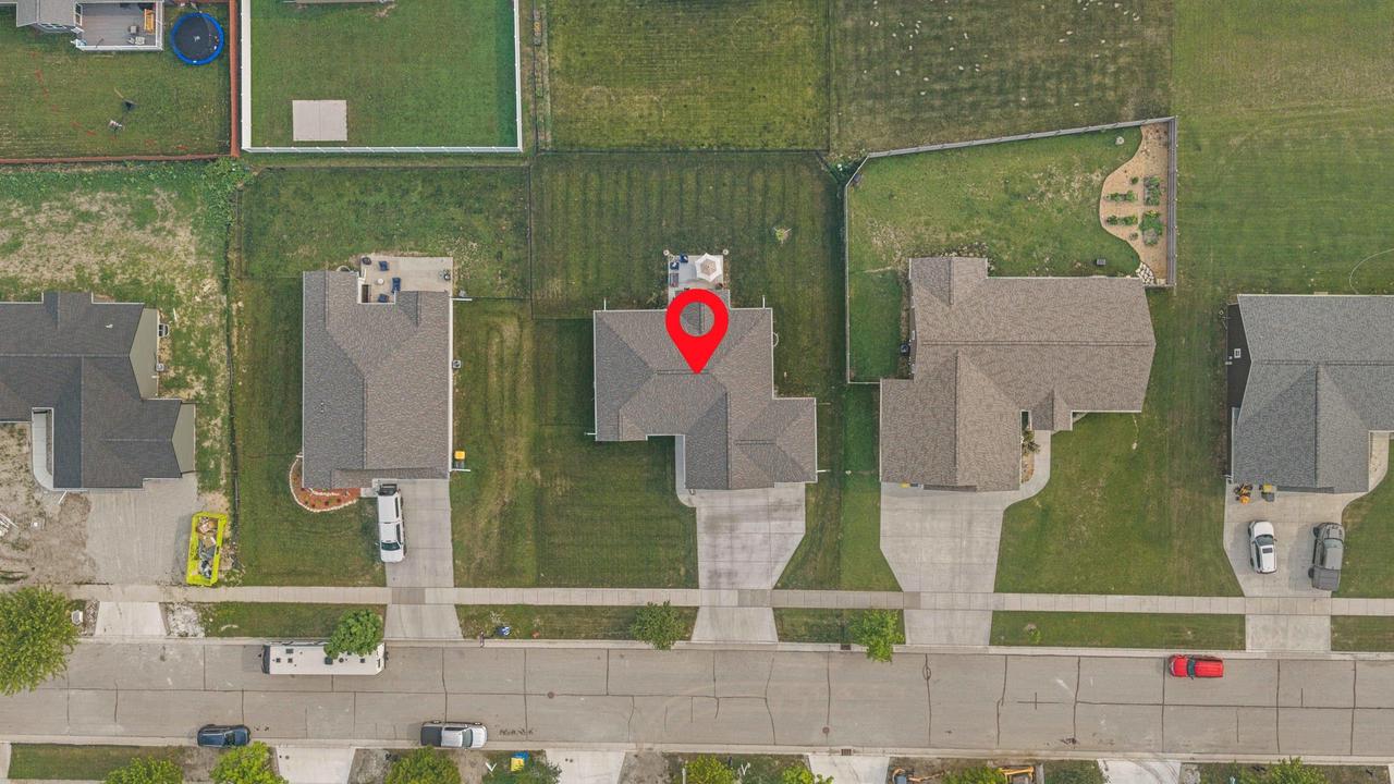 409 Village Lane