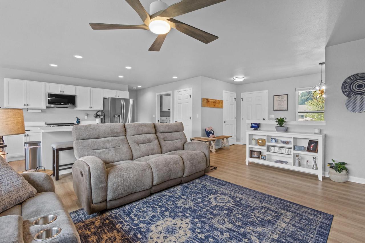 409 Village Lane