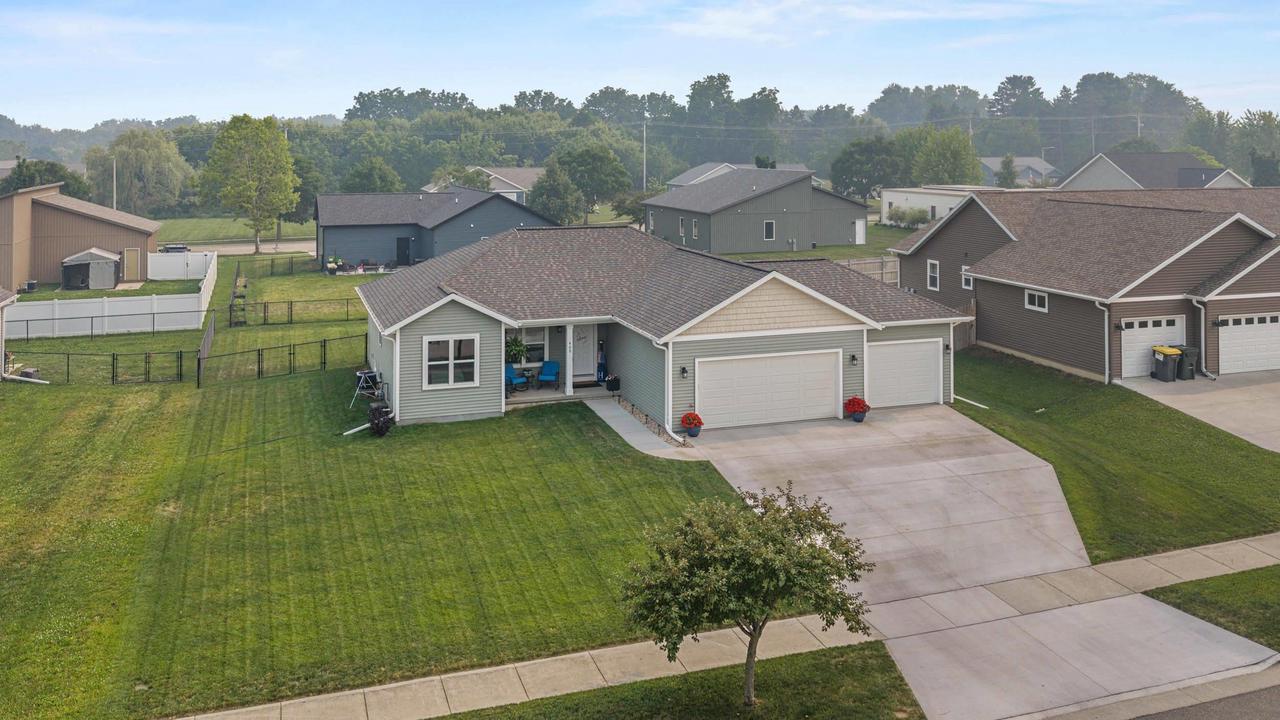 409 Village Lane