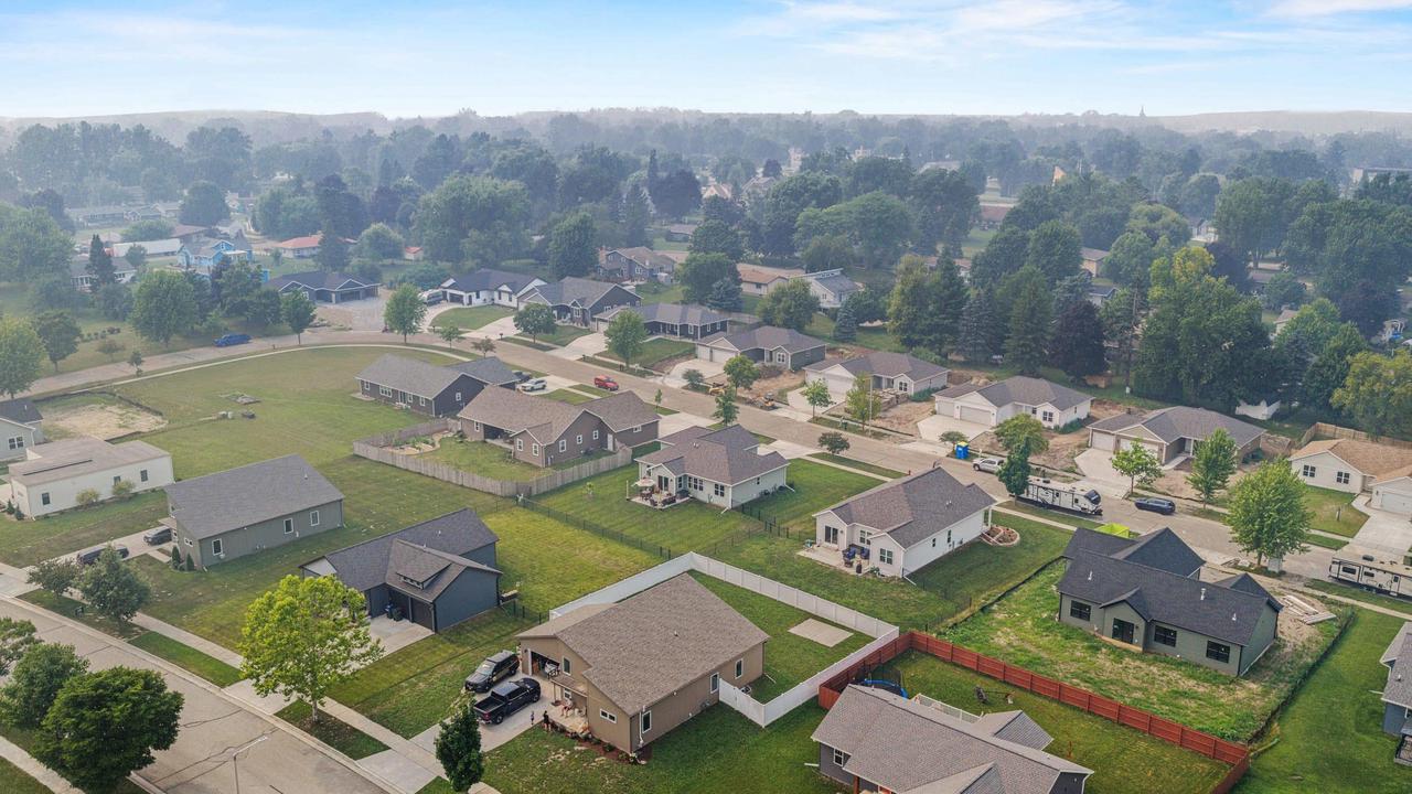 409 Village Lane
