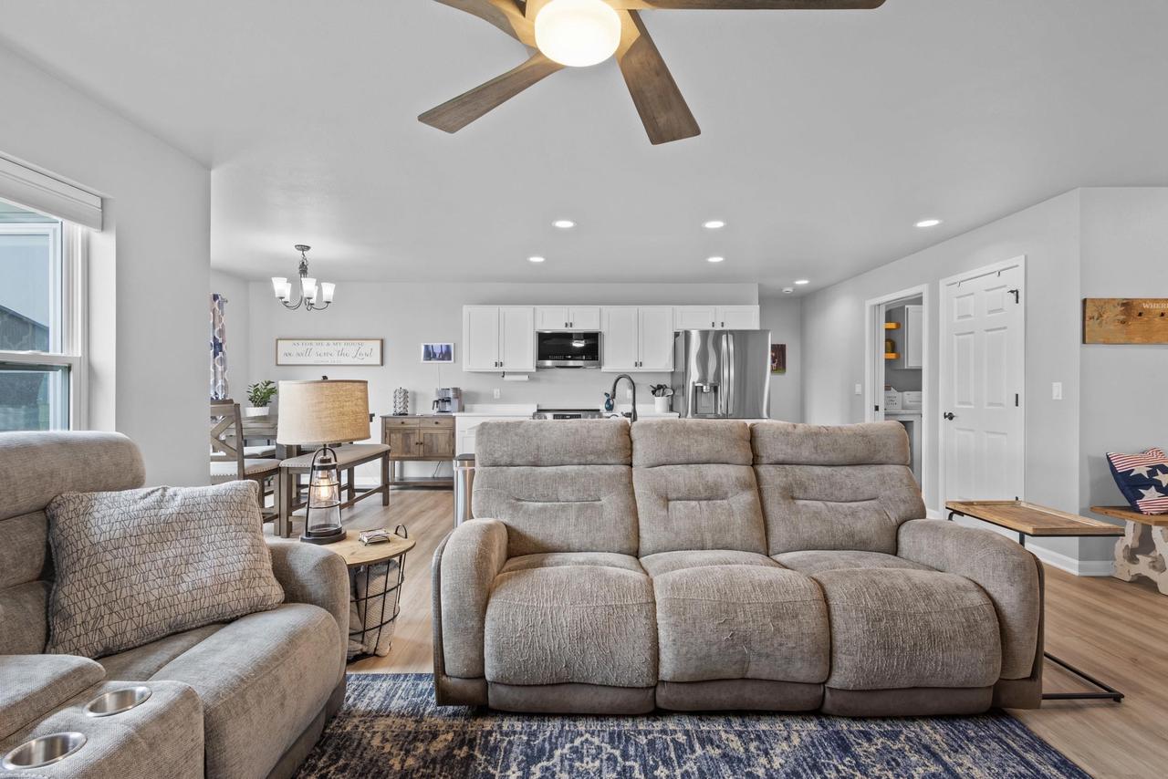 409 Village Lane