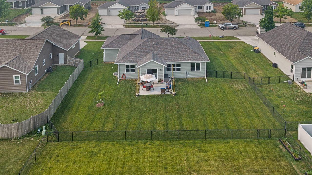 409 Village Lane