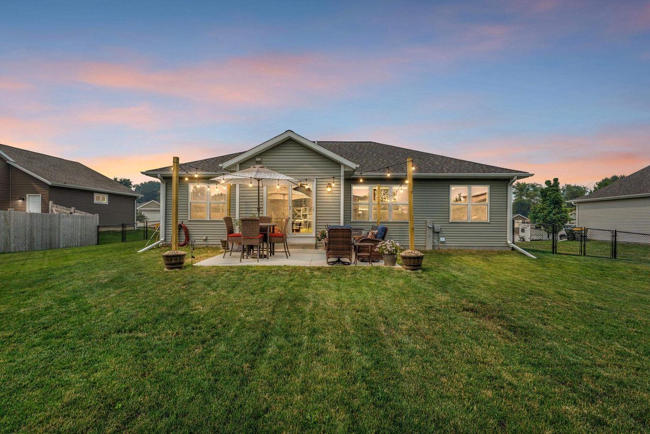 409 Village Lane