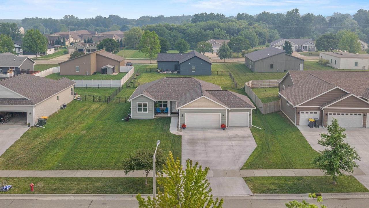 409 Village Lane