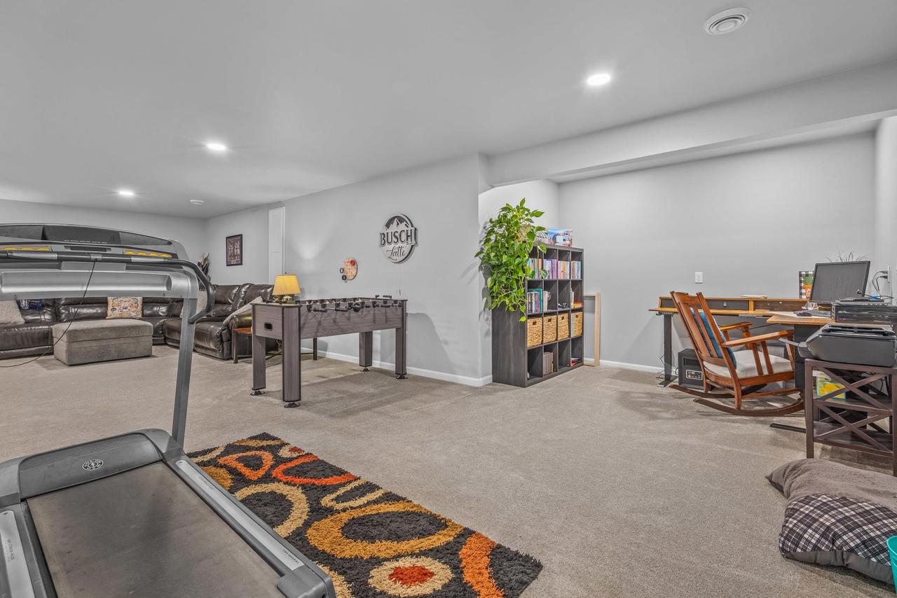 409 Village Lane