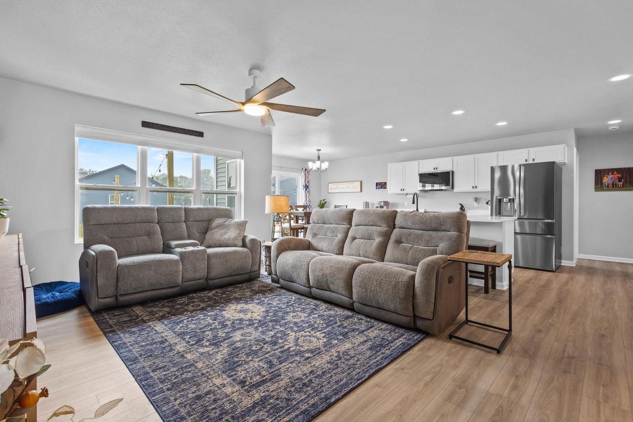 409 Village Lane