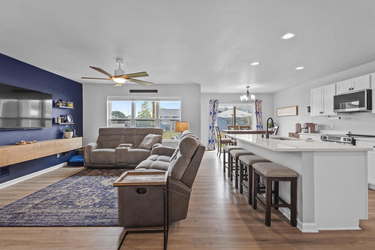 409 Village Lane
