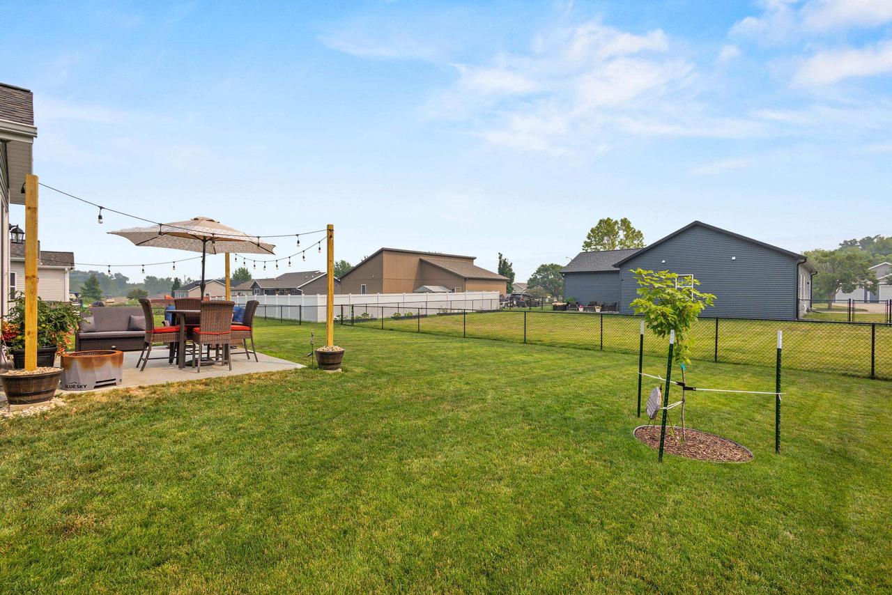 409 Village Lane