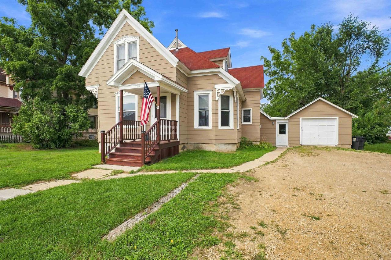322 W Water Street