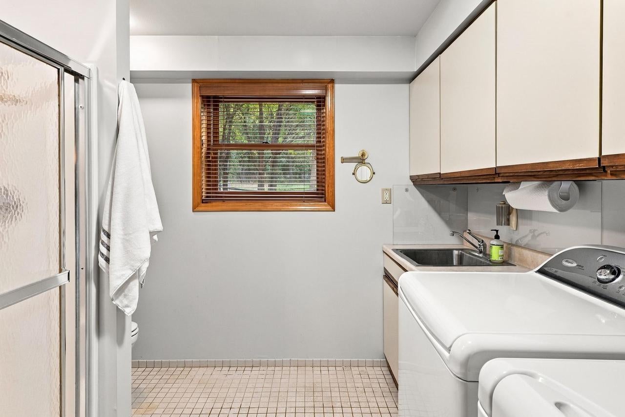 W1510 Sandstone Avenue