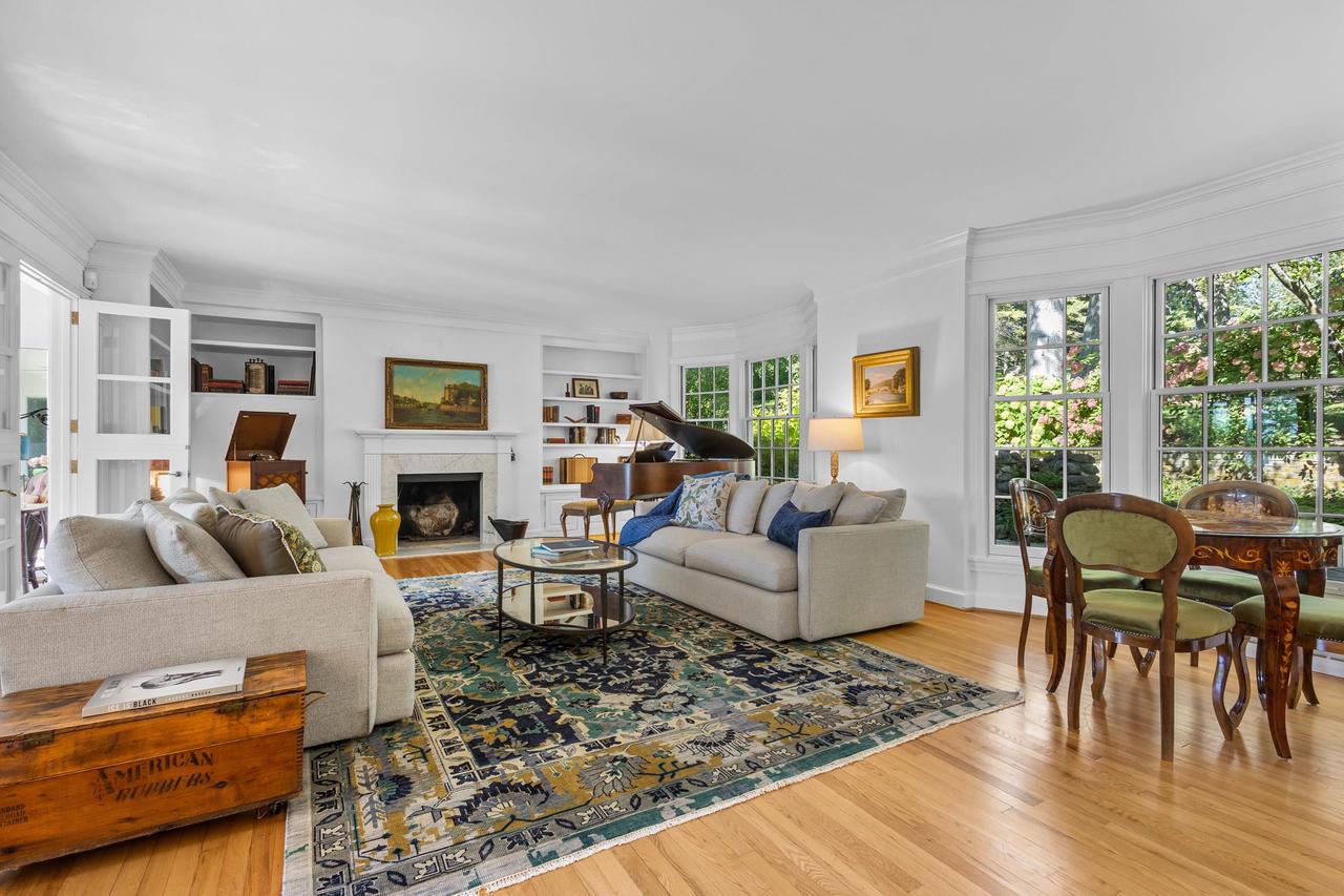 W2133 Irving Park Road