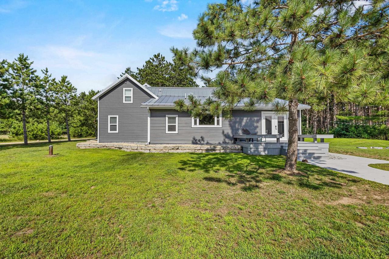 W6191 Lueck Lane