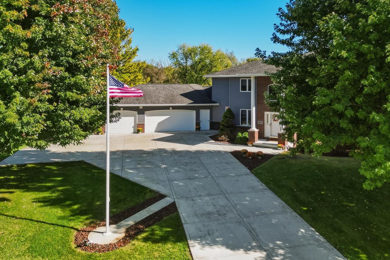 259 Willow Creek Road