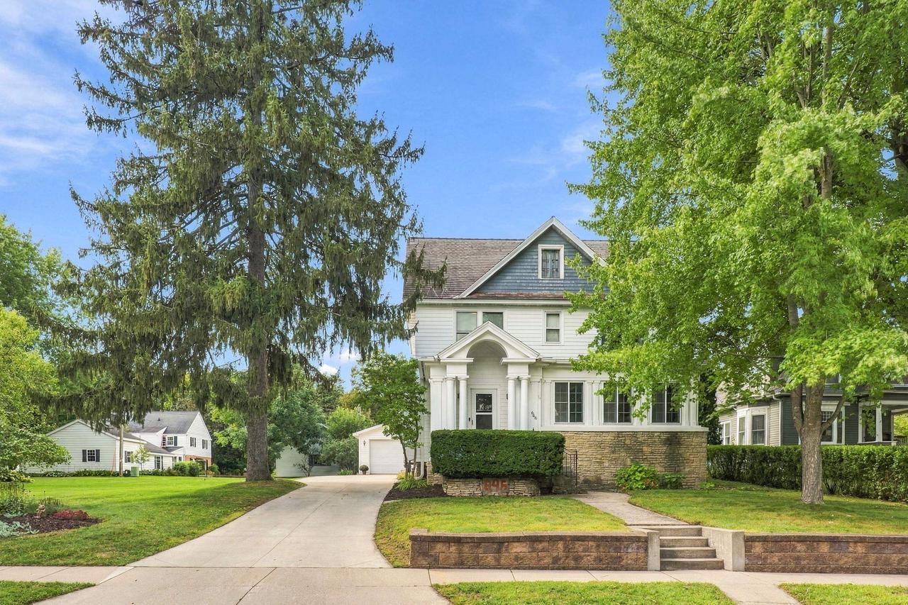 646 S Grove Street