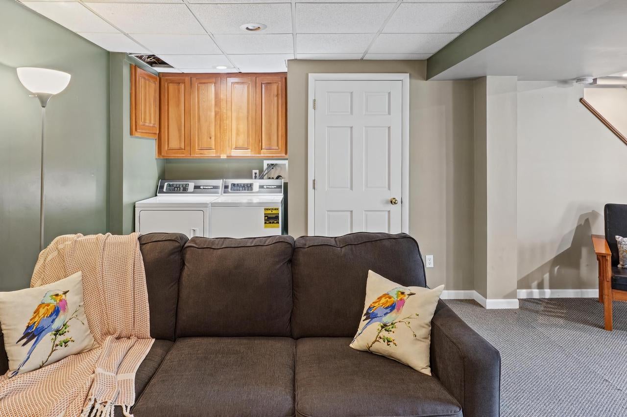 W1147 Lillian Street