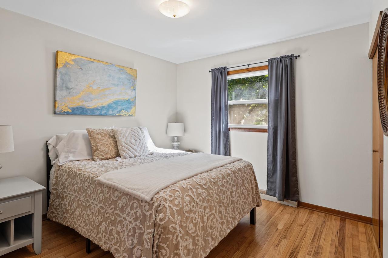 W1147 Lillian Street