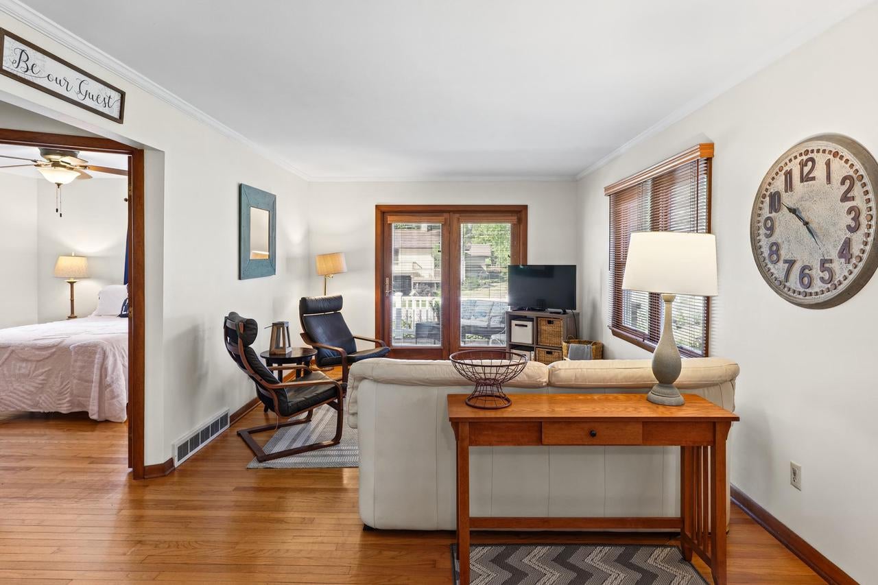 W1147 Lillian Street