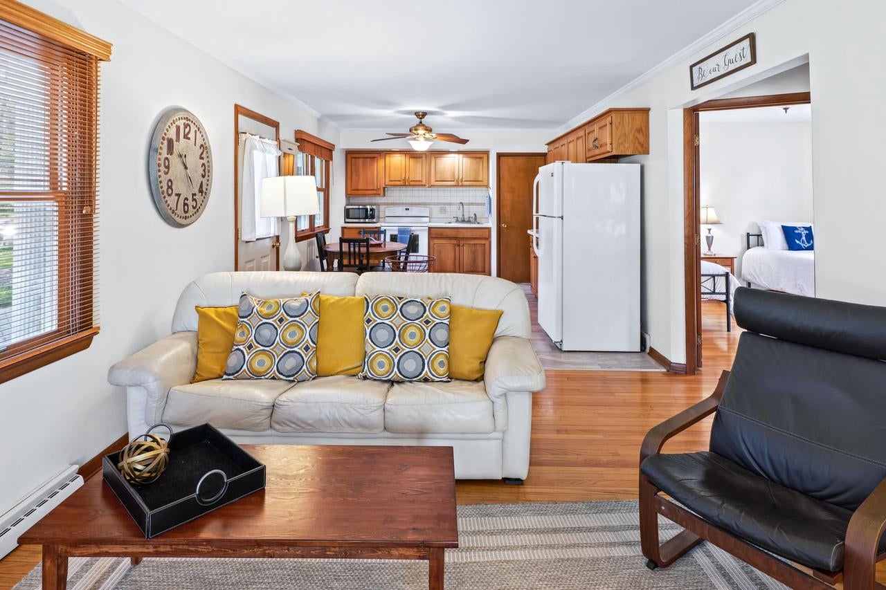 W1147 Lillian Street