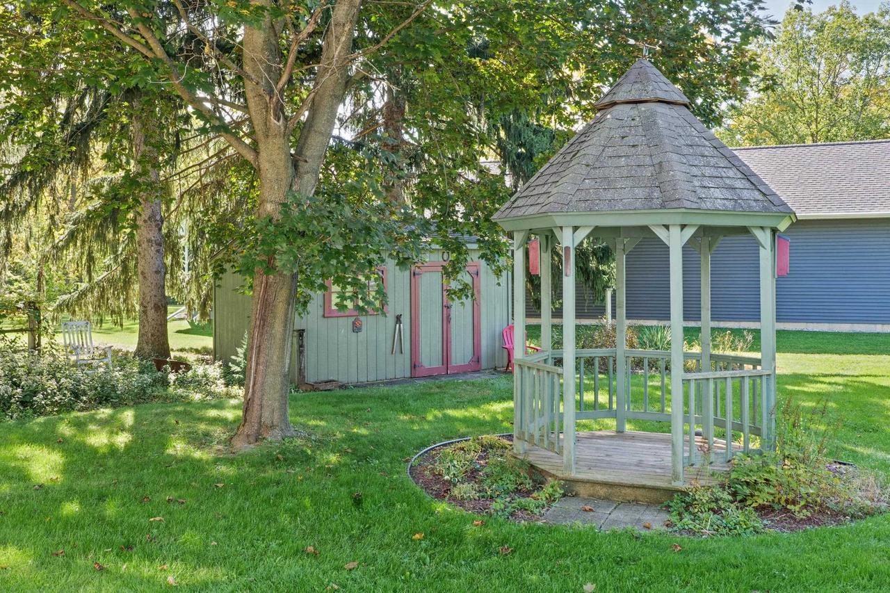 W1147 Lillian Street