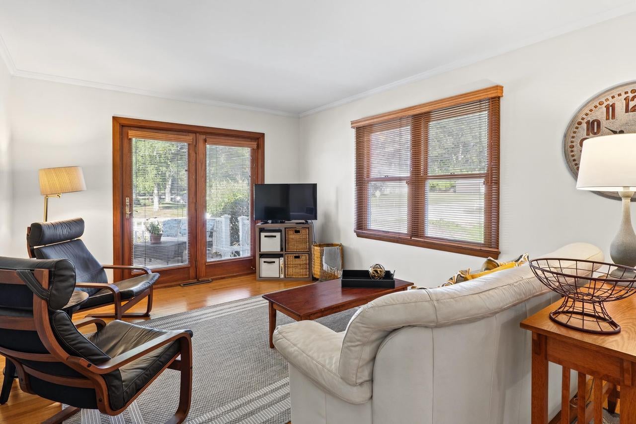 W1147 Lillian Street