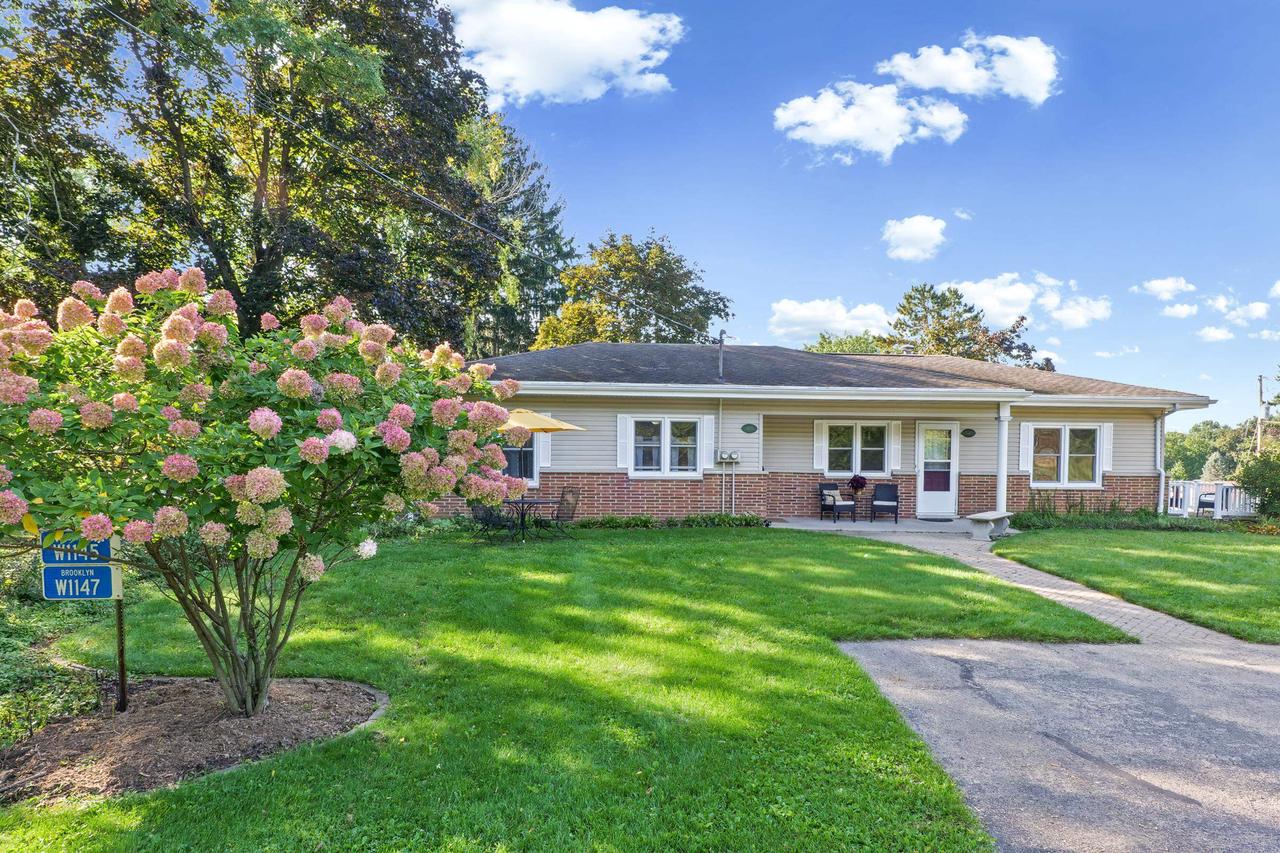 W1147 Lillian Street