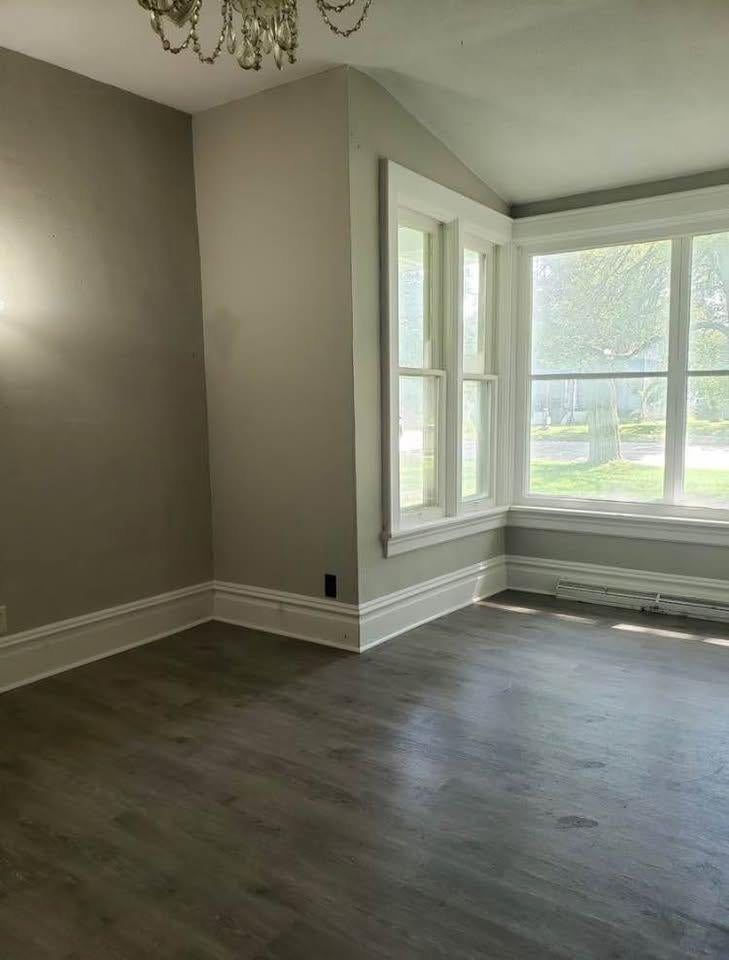 307/327 E Main Street