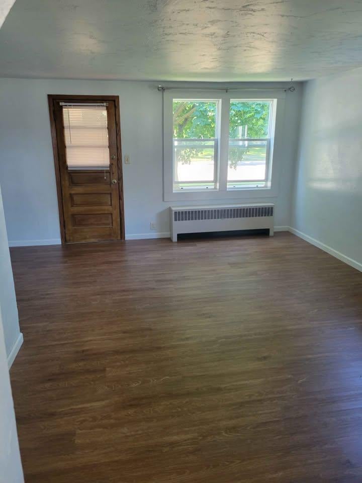307/327 E Main Street