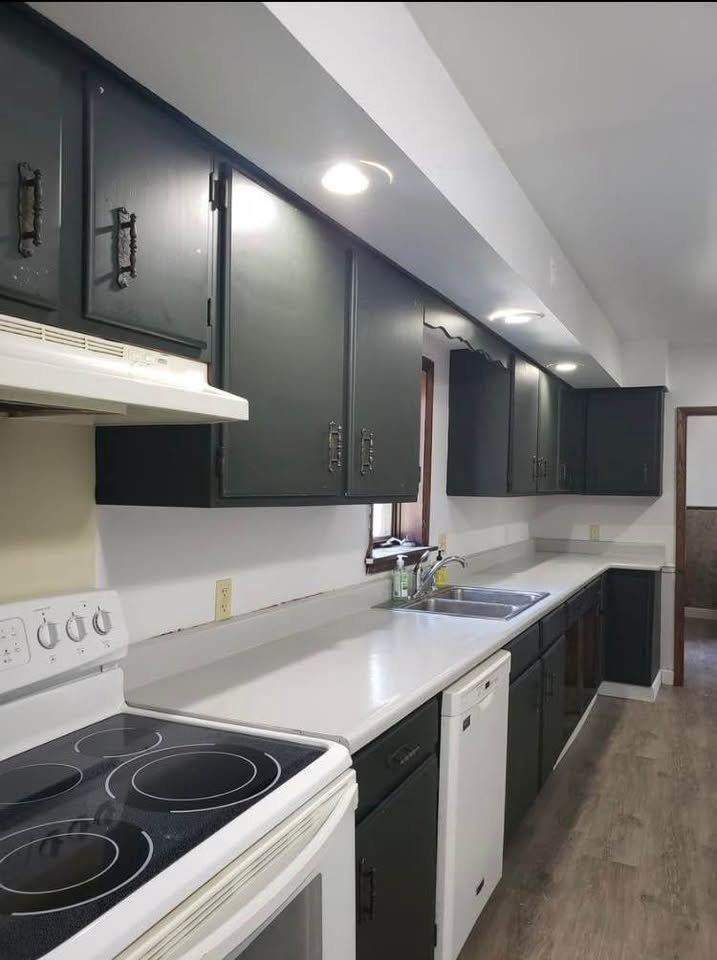 307/327 E Main Street