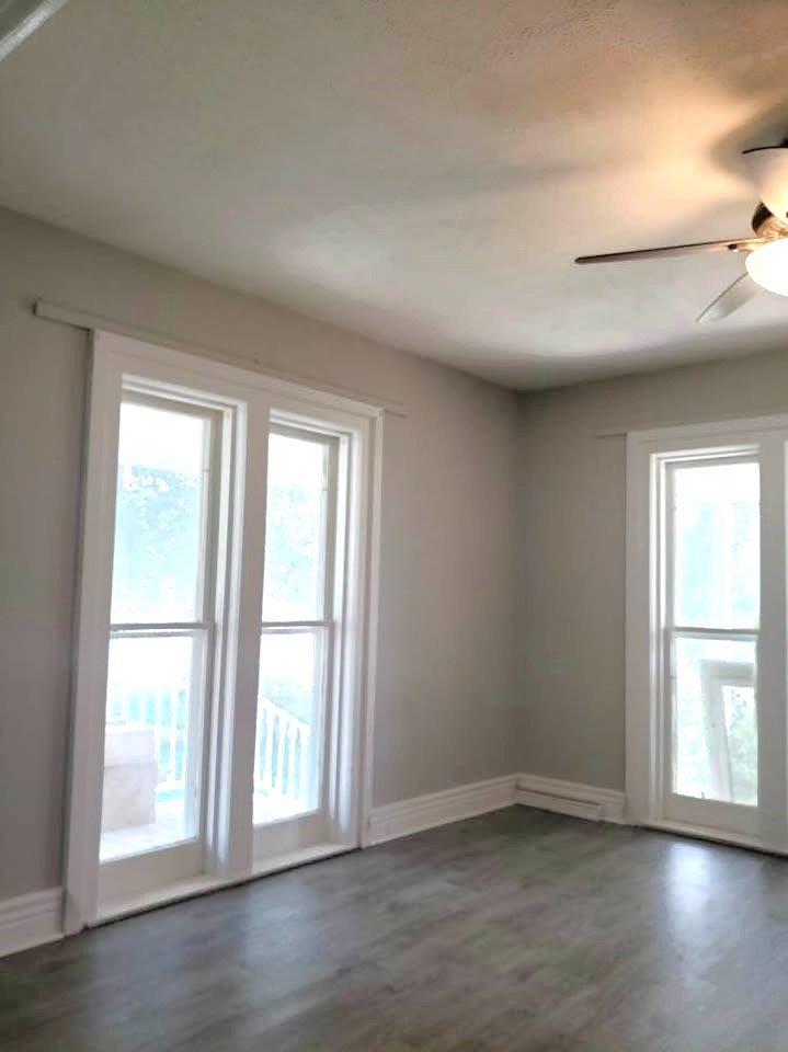 307/327 E Main Street
