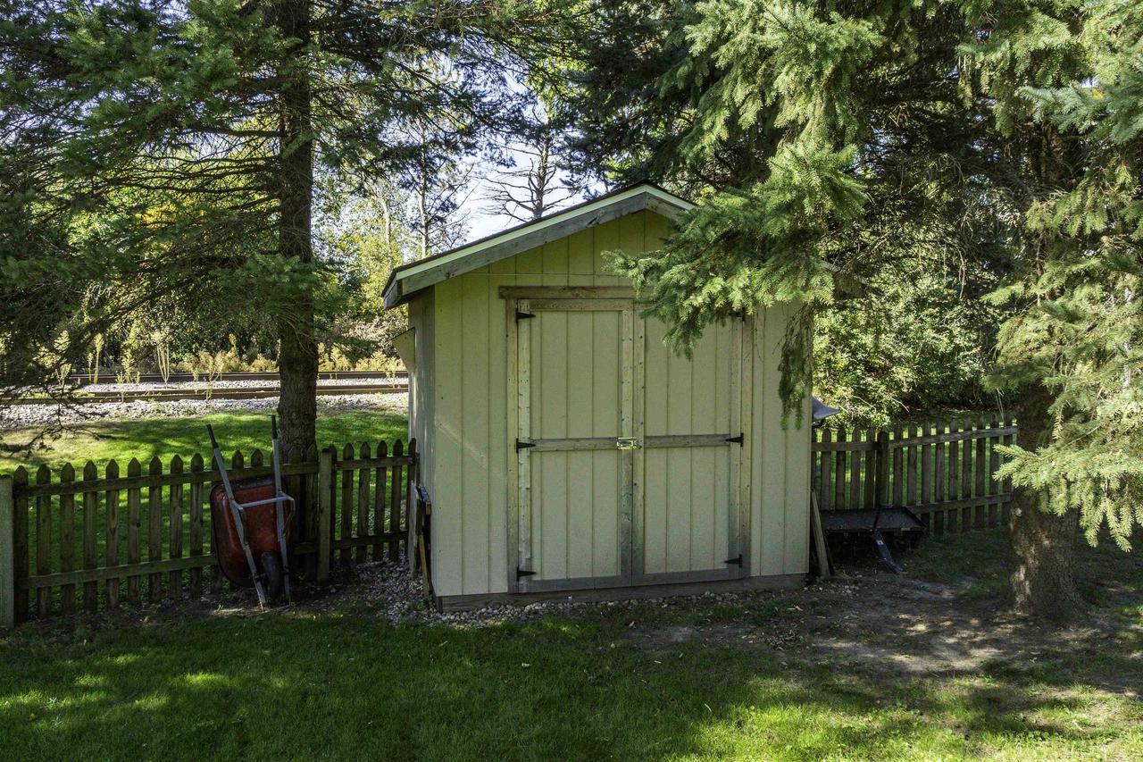 656 Hilltop Lane