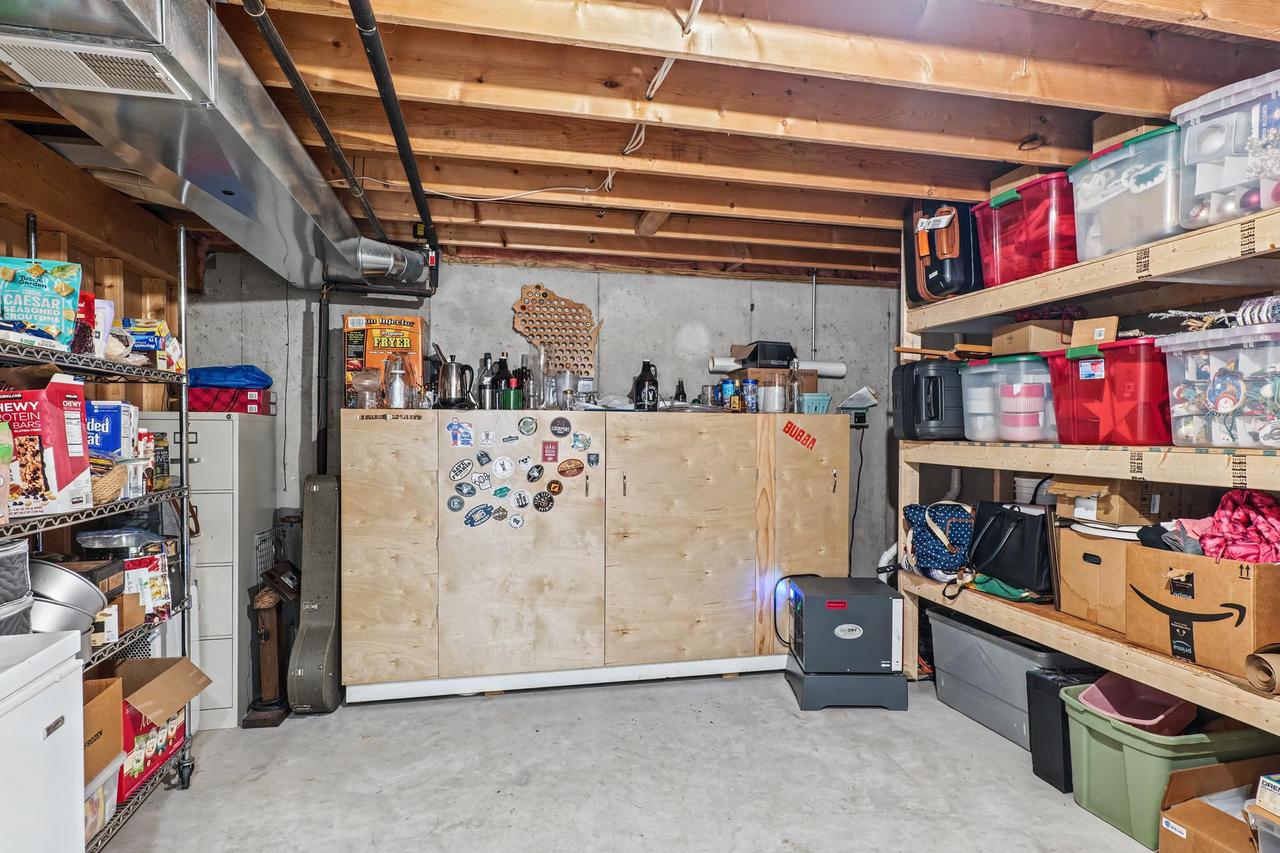 656 Hilltop Lane