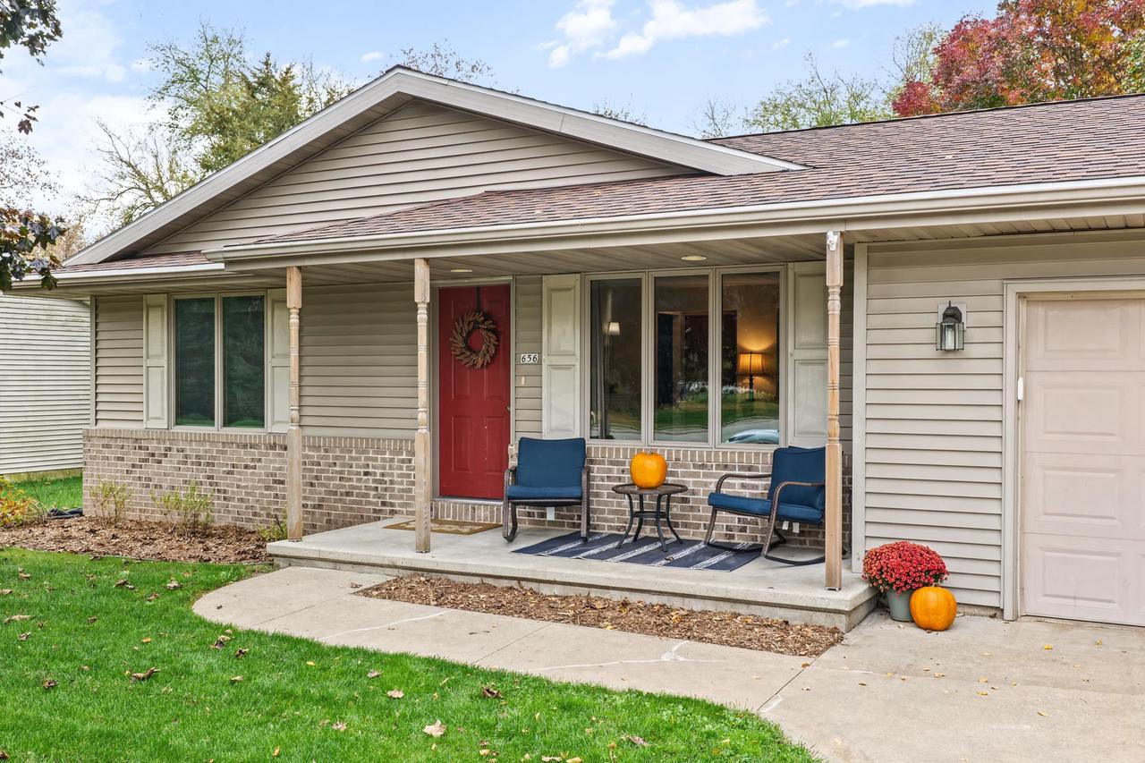 656 Hilltop Lane