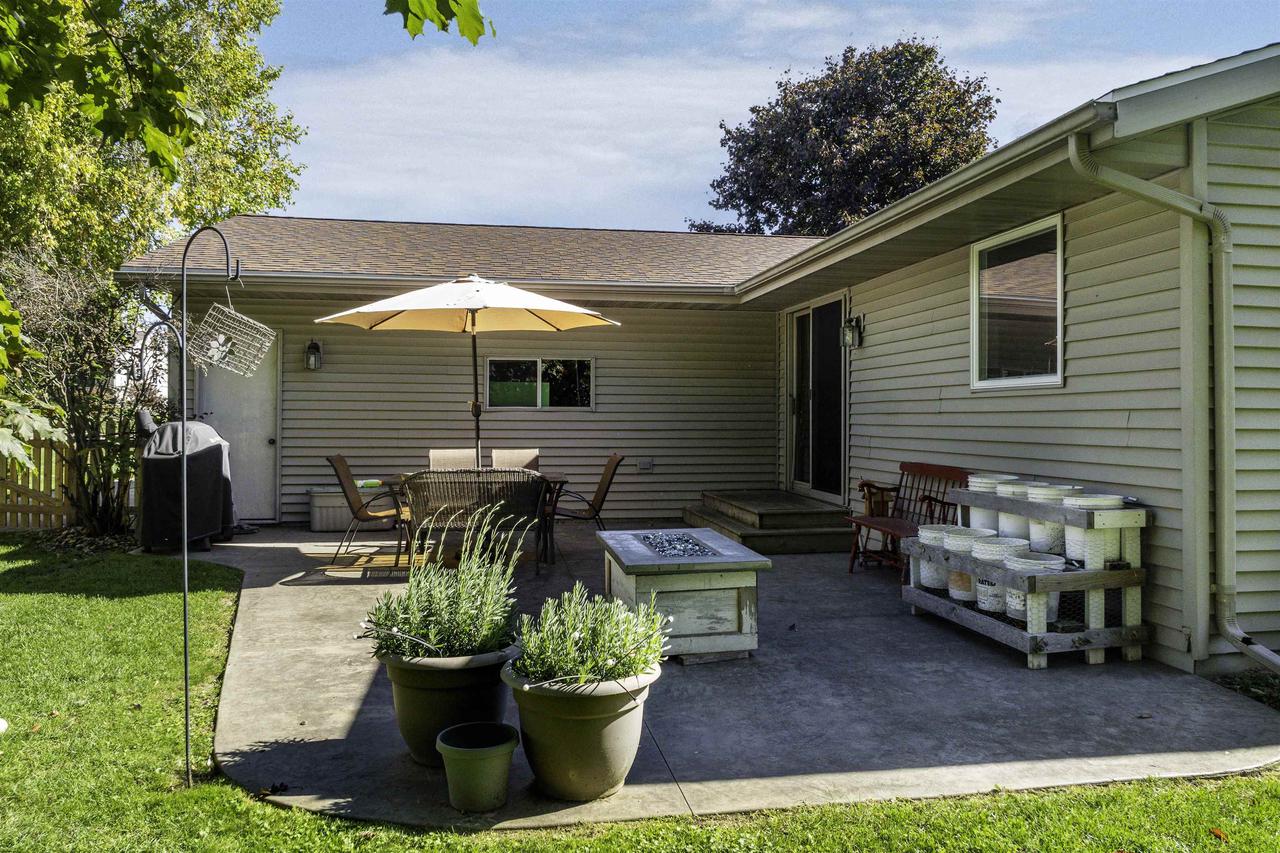 656 Hilltop Lane