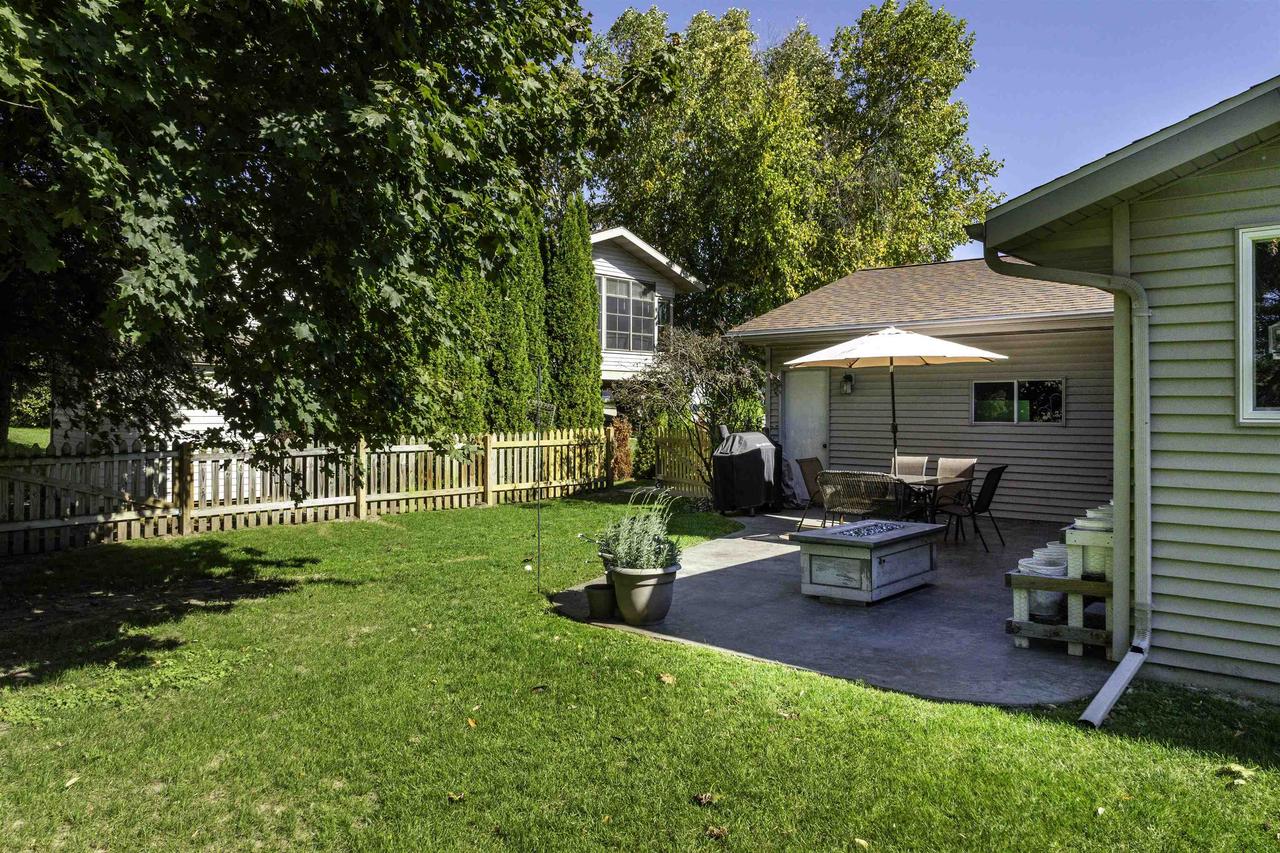 656 Hilltop Lane