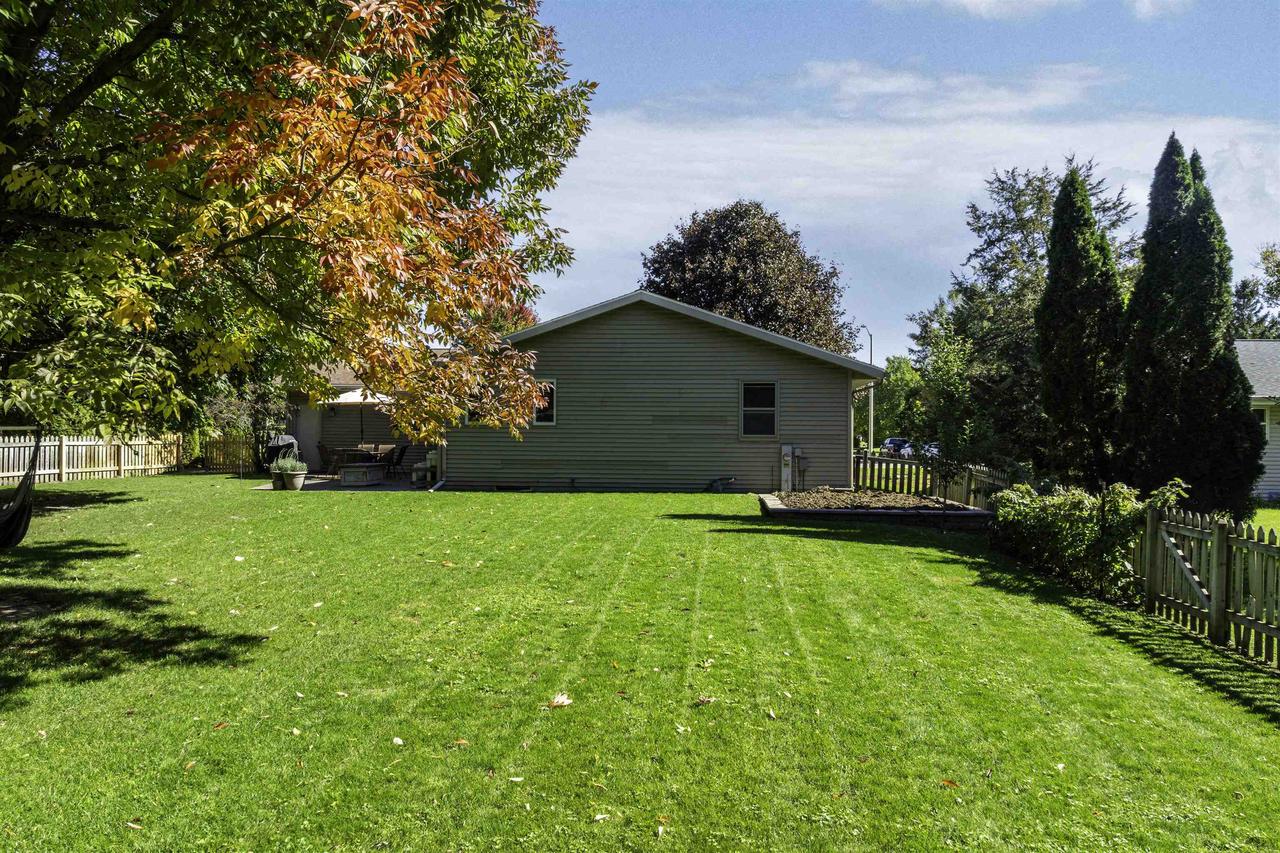 656 Hilltop Lane