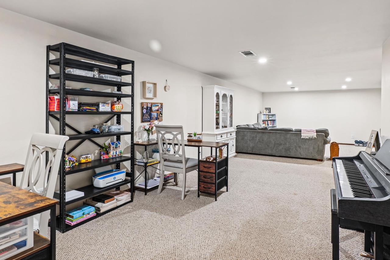 656 Hilltop Lane