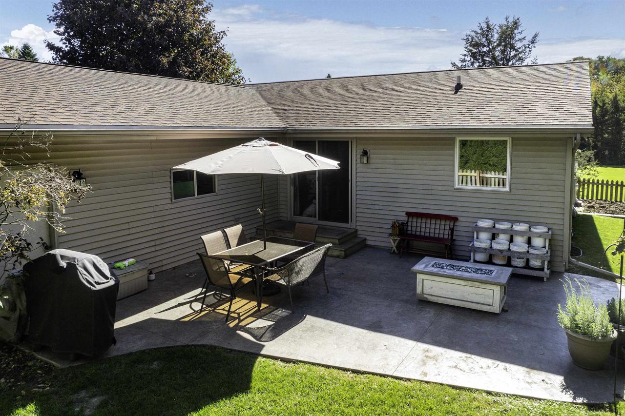 656 Hilltop Lane
