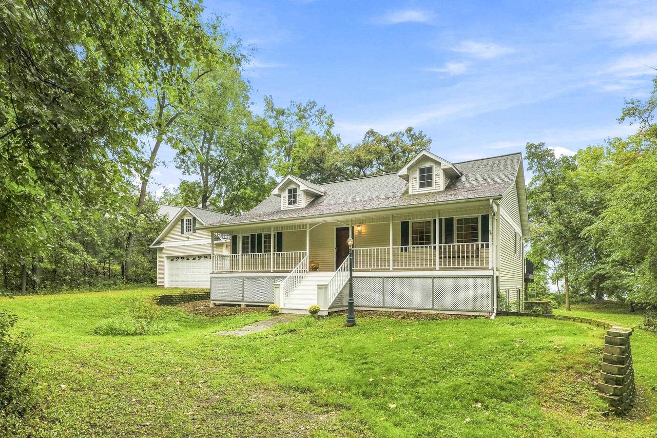 W11492 Lake Drive