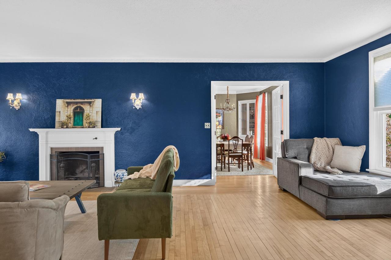 199 E Park Avenue