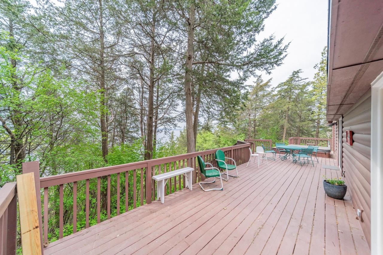 W3073 ORCHARD AVENUE