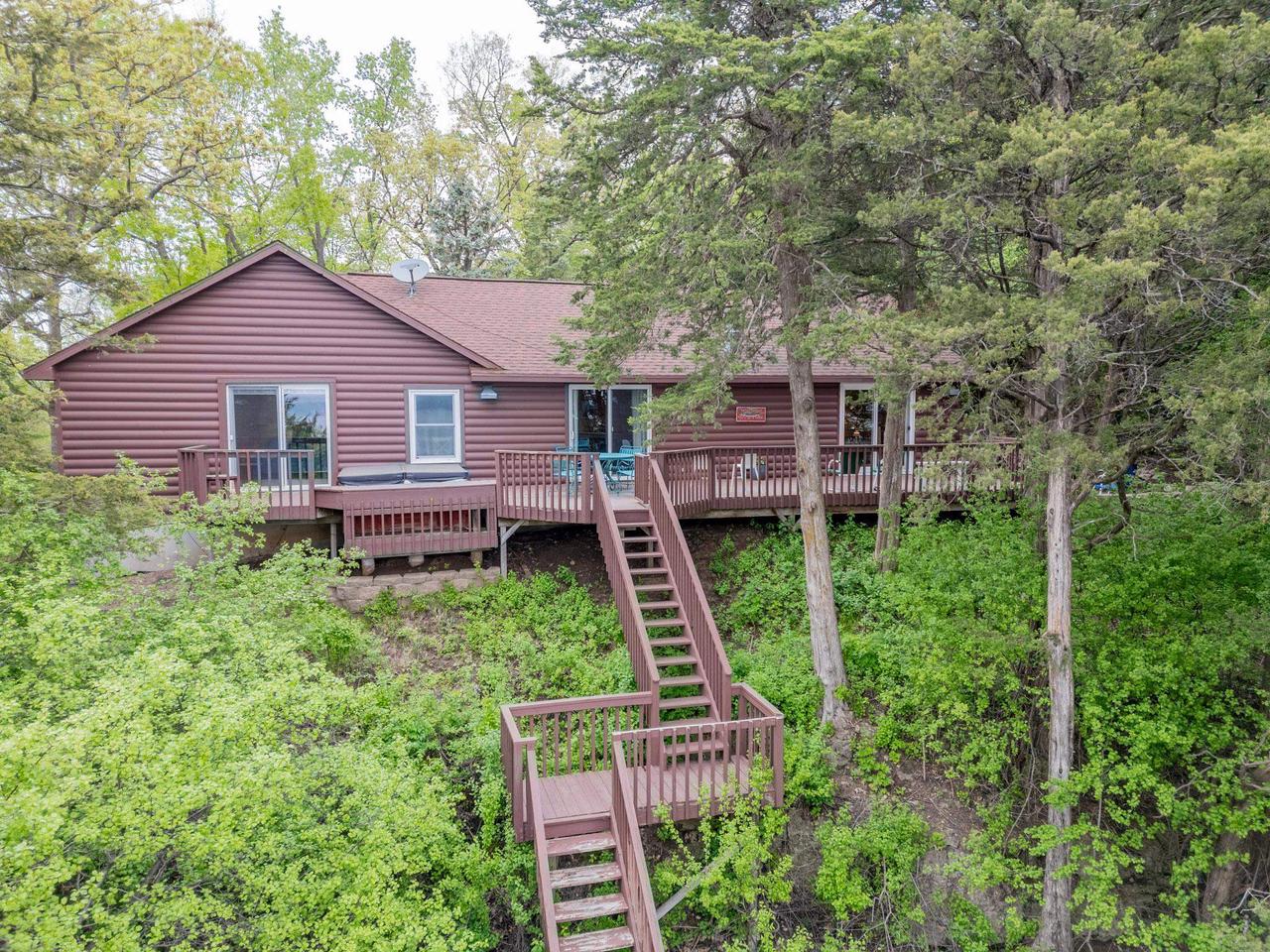 W3073 ORCHARD AVENUE