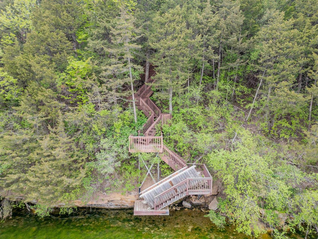 W3073 ORCHARD AVENUE